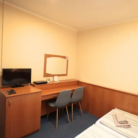 Zlate Отель Кошице